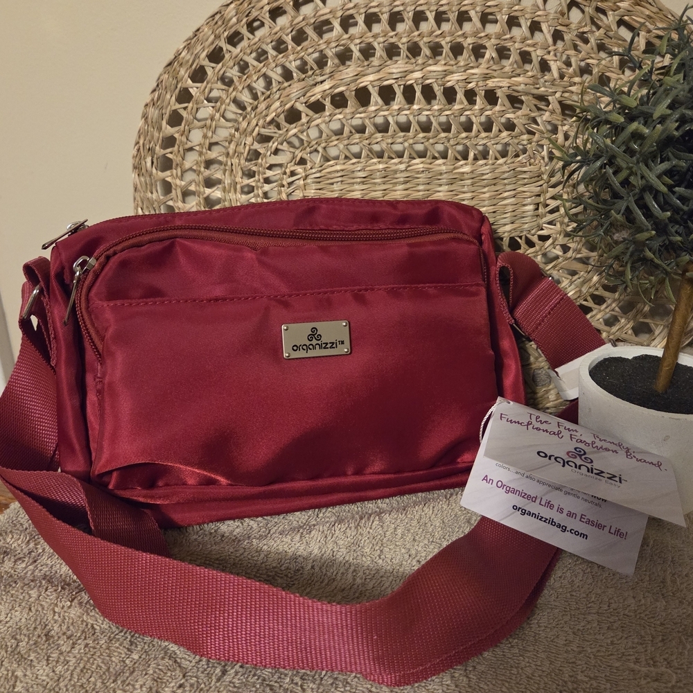 NWT Organizzi  Red Tote Bag with Durable Fabric & Adjustable Straps NWT !!